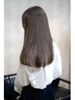 アリー 原宿 表参道(ALLY)&nbsp;ALLY宍戸　髪が柔らかく見えるショコラグレージュが人気