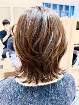 ティエナビューティー(TIENA BEAUTY)&nbsp;外ハネミディアム/外ハネ/セミディ/イルミナカラー/外国人風