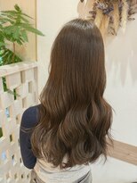 フゥカ 類家店(fuka)&nbsp;【透明感◎】ブリーチなし　オリーブベージュ