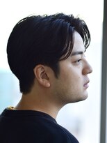 にもう&nbsp;刈り上げセンターパート　ニュアンス　ナチュラルヘア