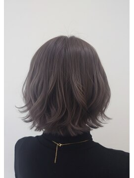 ゼル ビッグアイ(ZELE) グレージュカラー