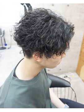 ヘアテリア リュウ 大塚(hair teria ryu) メンズパーマ/ 波巻きセンターパート/ 波巻きパーマ