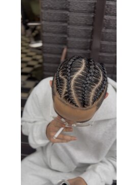 ケーエムシーセントラルルーツ(KMC Central Roots) コーンロウ