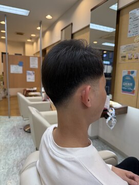 マキシム ナカイ(MAXIM NAKAI) パートショートカットローフェードスタイル
