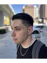 フォーコーナーズ(Four Corners)&nbsp;スキンフェードツーブロック刈り上げジェットモヒカンマンバン