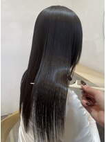 エイチ(H) オリーブアッシュラインボブエンドカラー切りっぱなしミディアム