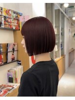 リンダ(LYNDA)&nbsp;艶感たっぷり◎ワインレッド×コンパクトボブ