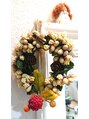 リベーヌプラス&nbsp;店内のディスプレイ リースは、自分で作ってます。