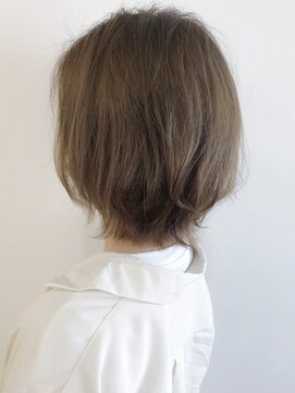 リコ(LIKO) ひし形大人ボブ☆明るめカラー/ひし形シルエット/大人女子