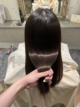 ムーン(moon) #美髪のススメ#ネビージュ#大人かわいいヘア#こなれミディ