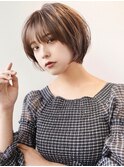 大人可愛い20代30代40代小顔ワンサイドショートボブ丸み前下がり