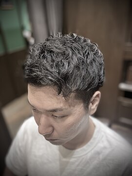 ヒロギンザバーバーショップ 丸の内店(HIRO GINZA BARBER SHOP) アイパーショート