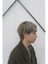 ビーヒアナウ N゜03 金沢駅西店(BE HERE NOW) ダブルカラーミルクティーメンズマッシュツーブロック
