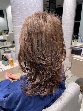 ステア ケース(stair case) 【NATASHA】銀座レイヤーカット/20代/30代/40代/50代