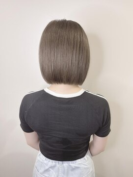 ブランシスヘアー(Bulansis Hair) アッシュ×ボブ