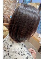 ヴィサージュクルー(VISAGE crew)&nbsp;艶カラー×内巻き肩レングスデザイン