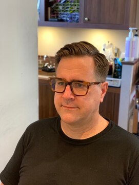 ザマンリバレッジニューヨーク(THE MAN LeverageNewYork) 大人海外メンズサイドパートフェード：尾上　雄輝