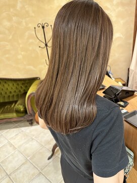 ビュートリアム265(BEAUTRIUM 265) ◎ブラウンベージュ/イエベ/髪質改善/ブリーチなし/セミロング