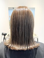 ストフ(stof)&nbsp;切っぱなしボブ/外ハネボブ/くびれボブ/ハイトーンカラー