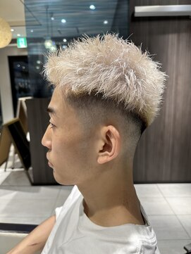 アース オーセンティック 新浦安店(EARTH Authentic) ホワイトカラー