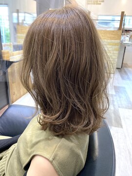 アルファ(alpha) クラゲヘアー/オリーブグレー/黒髪/ココアベージュ/小顔/松戸駅