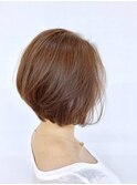 前下がり小顔ハンサムショート/襟足スッキリ/艶カラー/30代40代