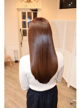 ノーブル(hair lounge noble)の写真/幅広い世代からからの支持多数♪【大人女性の悩める髪質に対応したメニューを取り揃えています！】