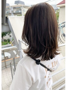 オーシャン(Ocean) ［OCEAN Hair&Life 水田成美］トレンド外ハネキャラメルベージュ