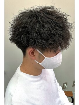 スナッグルサロン(SNUGGLE SALON) ツイストスパイラルパーマ×ツーブロック刈り上げマッシュ