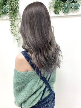 ヘアバイプルーヴ(Hair by PROVE) 外国人風シルバーアッシュ