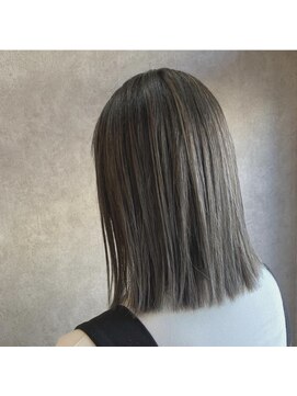 ジョリ(joli) お客様STYLE/切りっぱなしボブ/グレージュ