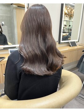 グロー 大宮(GLROW) 韓国艶巻きヨシンモリレイヤーカットグレージュベージュ【大宮】