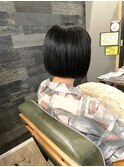 酸性ストレートボブスタイル