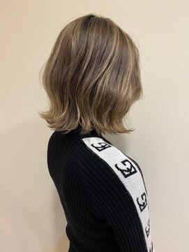 イーストハムネオ(EAST HAM NEO) くびれボブ/ハイライト/アッシュベージュ