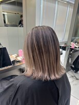 イキ 表参道(iki omotesando)&nbsp;ミディアムヘア/スラッシュ/グレージュカラー/デザインカラー