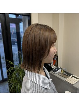 シカダ(CICADA) ぱっつんボブ