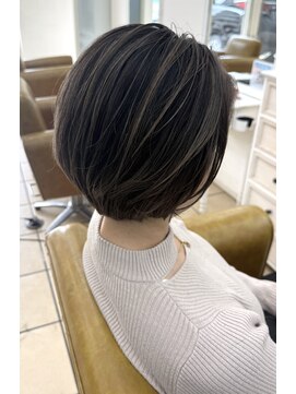 シャルティア 岩国(SHALLTIA) バレイヤージュ/ハイライト/白髪染め/脱白髪染め/大人ショート