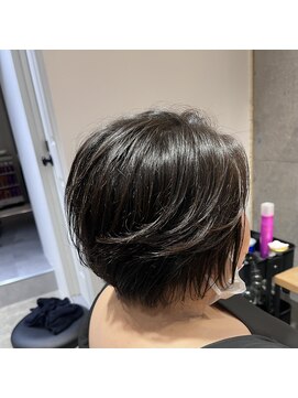 アルトル 池袋2nd(altru) 骨格矯正◎毛流れショート