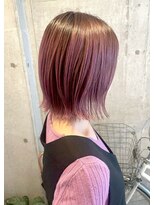 ロッカヘアエジェ(ROCCA hair eje.)&nbsp;くびれヘアくすみピンクの切りっぱなしボブ