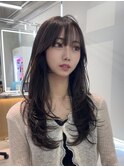 大人ガーリーダークアッシュミディアムレイヤーカット髪質改善