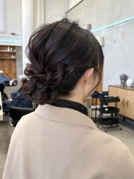 ユーラボラトリー(U LABORATORY) ゆるふわお呼ばれシニヨンヘア【群馬/太田】