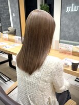 ラウル(Laulu)&nbsp;黒髪/クラゲヘアー/オリーブグレー/小顔/ココアベージュ/佐倉