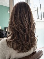 モルト 麻生(molt)&nbsp;海外風　ハイレイヤーカット　ハイライト