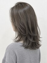 グラビートーキョー(GRABY tokyo) 透明感グレージュ×洗練ミディアムレイヤー