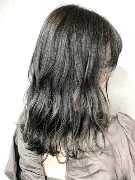 セシルヘアー(CECIL hair) アディクシーカラー×外ハネミディアム