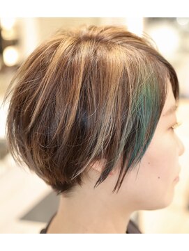 ヘア デザイン リスク(HAIR DESIGN RISK) 【RISK高橋勇太】ホワイトグレージュアンニュイクールショート