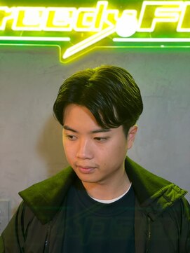 グリーディーフォックス 代々木(Greedy FOX) 韓国マッシュ/センタ-パ-ト/ツイストスパイラル/スキンフェード