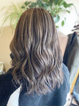 ヘアークルーズピース (hair cruise Piece) コントラストハイライト×寒色ベージュ♪ギャル味☆