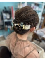 ヘアアレンジショップポレール&nbsp;編み込みダウンシニヨン