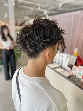 ギネス(Giness) ツイストスパイラルパーマ メンズパーマ ツーブロック 熊本